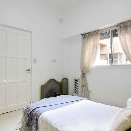 Dpto. En Recoleta: Calido, Proximo Y Confortable Buenos Aires Exterior photo