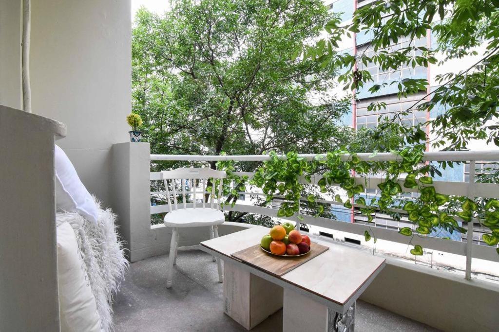 Dpto. En Recoleta: Calido, Proximo Y Confortable Buenos Aires Exterior photo
